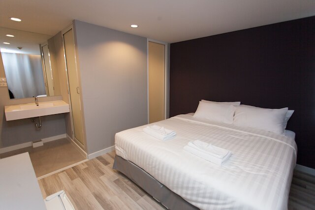 ナントラ プルンチット