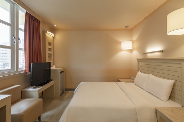 カインドネス ホテル リーオウヘ ナイト マーケット 中正 (康橋商旅六合夜市中正館)