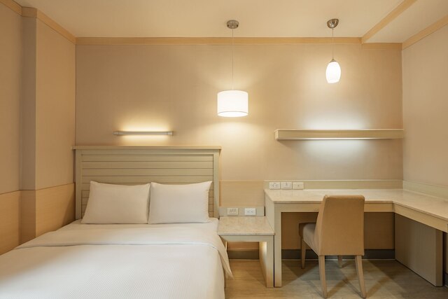 カインドネス ホテル リーオウヘ ナイト マーケット 中正 (康橋商旅六合夜市中正館)