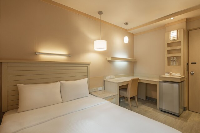 カインドネス ホテル リーオウヘ ナイト マーケット 中正 (康橋商旅六合夜市中正館)