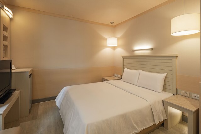 カインドネス ホテル リーオウヘ ナイト マーケット 中正 (康橋商旅六合夜市中正館)