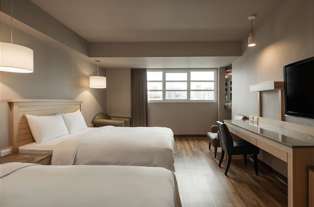 カインドネス ホテル リーオウヘ ナイト マーケット 七賢 (康橋商旅六合夜市七賢館)