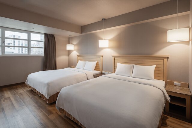 カインドネス ホテル リーオウヘ ナイト マーケット 七賢 (康橋商旅六合夜市七賢館)