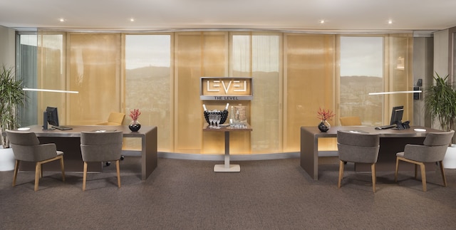 ザ レベル アット メリア バルセロナ スカイ