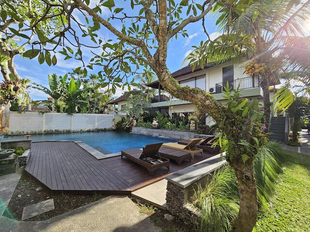 プトリ アユ コテージズ