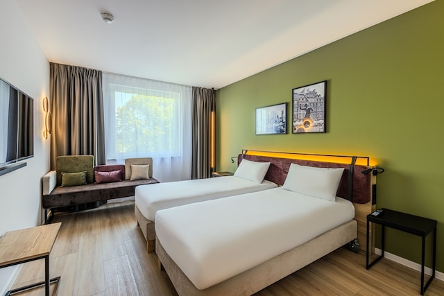 カンパニール ワルシャワ ポウノツ