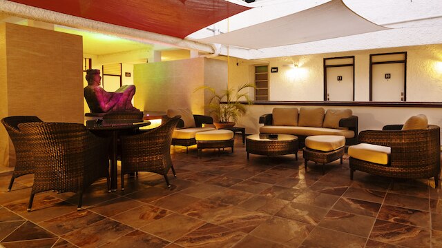 ホテル & スイーツ ナデル