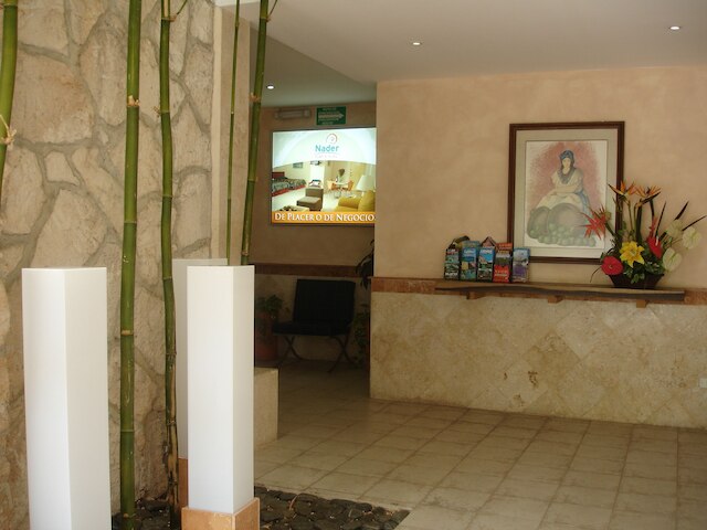 ホテル & スイーツ ナデル