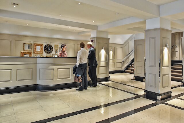 チェルシー クロイスターズ サービスド アパートメント