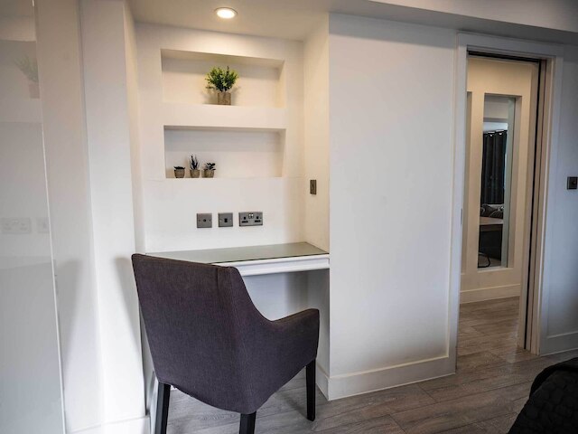 チェルシー クロイスターズ サービスド アパートメント