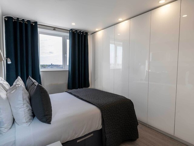 チェルシー クロイスターズ サービスド アパートメント