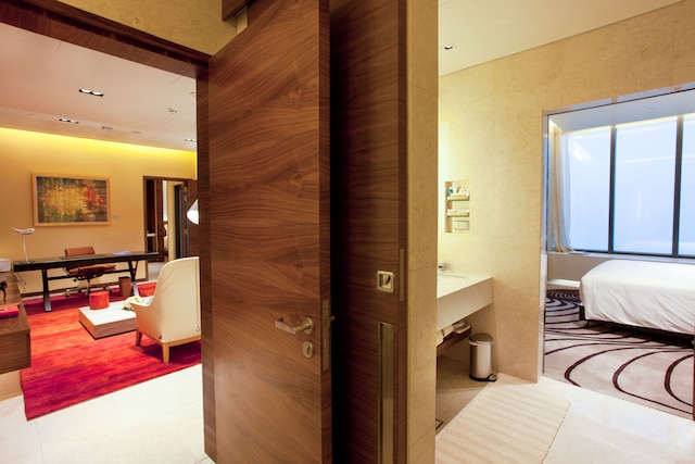 ワン ファーラー  ホテル