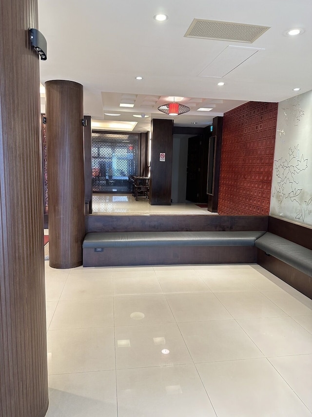 イースト タウン 26 (東城商旅)