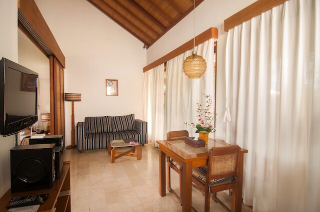 ザ ストゥディオ