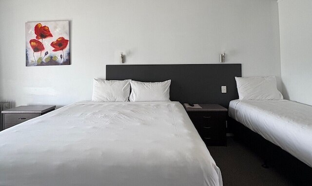 デヴォンウッド モーテル