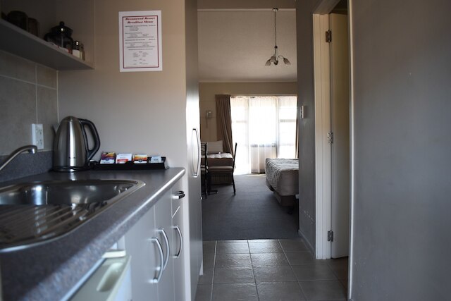 デヴォンウッド モーテル