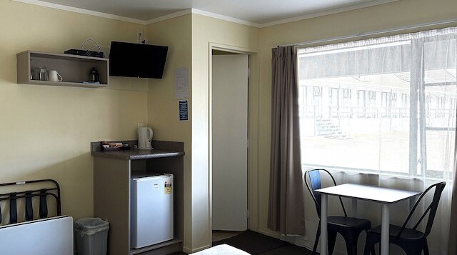 デヴォンウッド モーテル