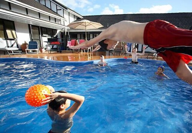 デヴォンウッド モーテル