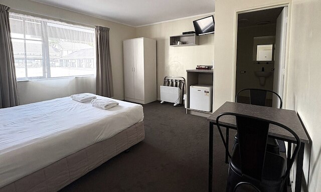 デヴォンウッド モーテル