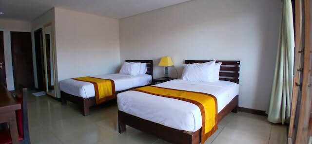 ニルマラ ホテル アンド コンベンション センター