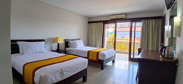 ニルマラ ホテル アンド コンベンション センター