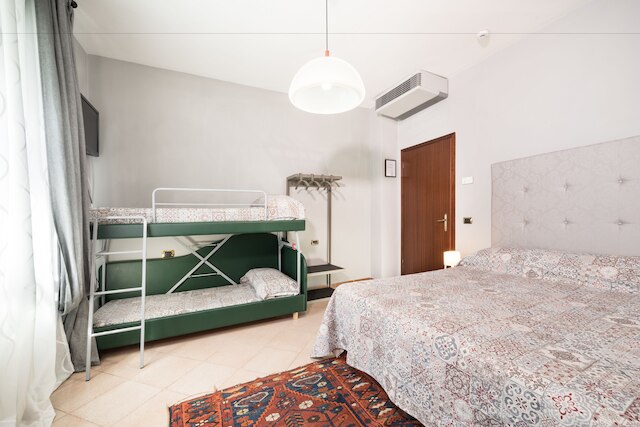 ホテル ベルナルディーノ