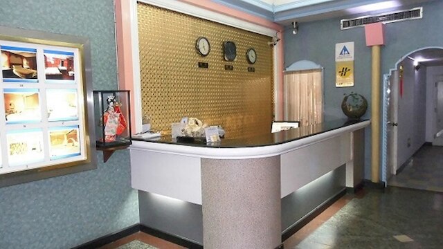 モダン プラザ ホテル