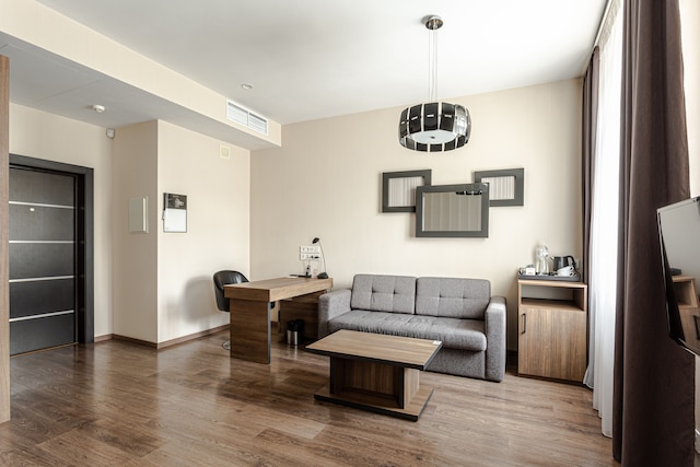 セナトール メイダン