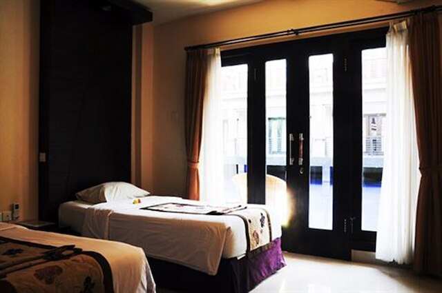 タマン ティルタ アユ