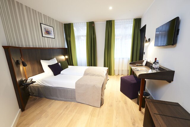 ホテル ハウザー