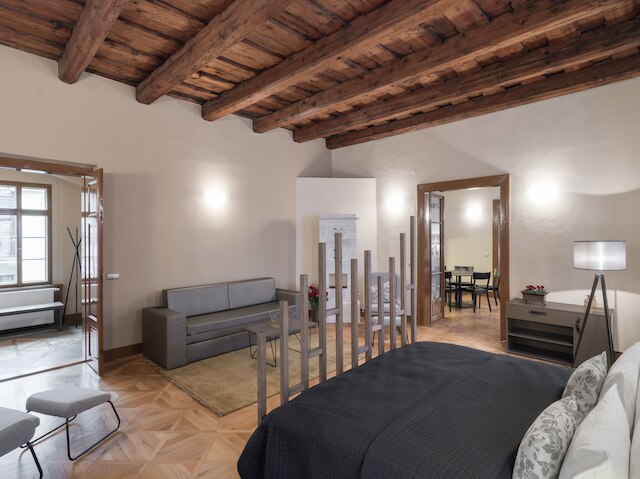 3 エポックス アパートメンツ バイ アドレズ リビング