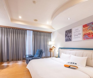 ウェンピン ホテル ピア 2 (高雄文宾大饭店 - 驳二馆)