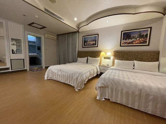 ウェンピン ホテル ピア 2 (高雄文宾大饭店 - 驳二馆)