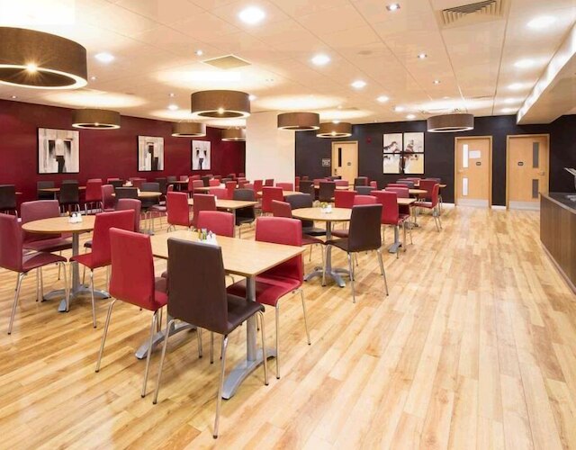 トラベロッジ マンチェスター ピカデリー