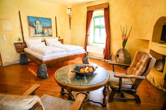 バックステージ ホテル