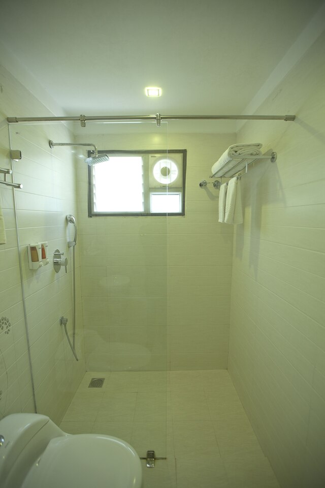 ジ アイリス ホテル