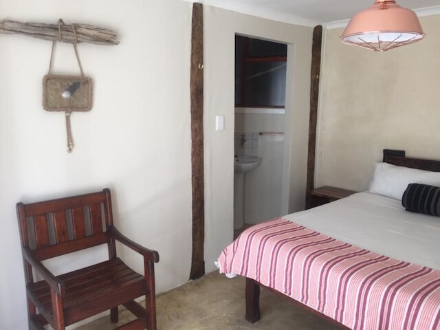 アイランド バイブ クニスナ ホステル