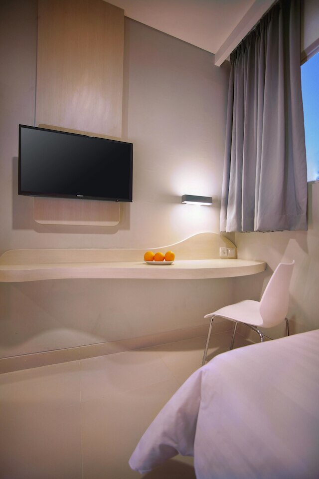 フェイブホテル ガトット スブロト