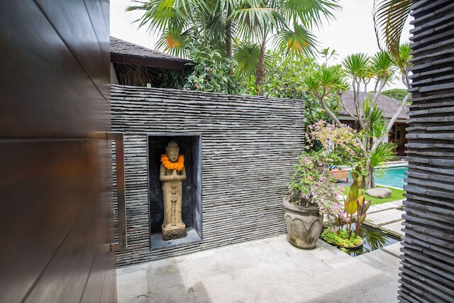 ヴィラ セリスカ サトゥ サヌール バリ