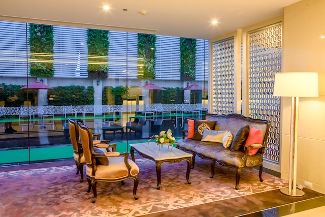 マンダリン ホテル マネージド バイ センター ポイント