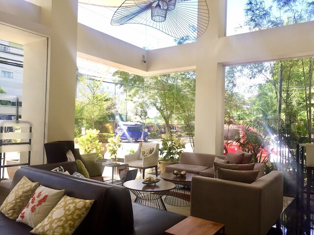 ホーム クレスト ホテル