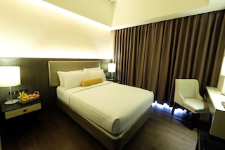 ホーム クレスト ホテル