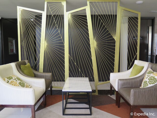 ホーム クレスト ホテル