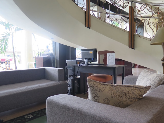 ザ ピナクル ホテル アンド スイーツ