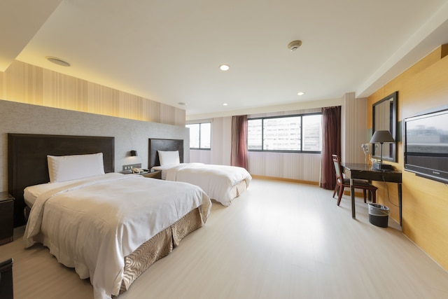 シーズーワン ホテル - 高雄駅 (高雄西子灣大飯店-站前館)