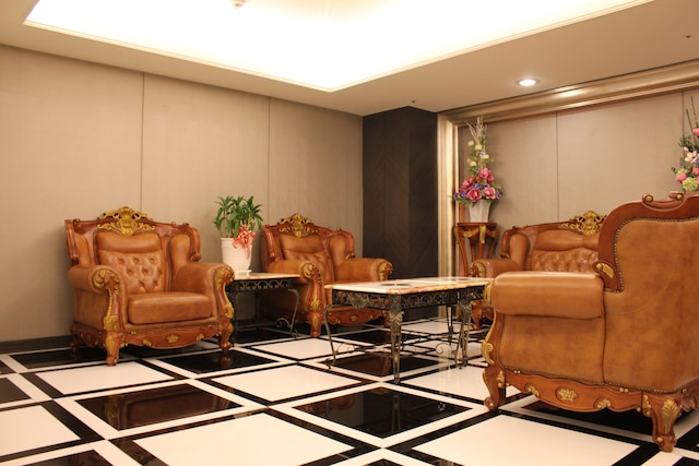 シーズーワン ホテル - 高雄駅 (高雄西子灣大飯店-站前館)