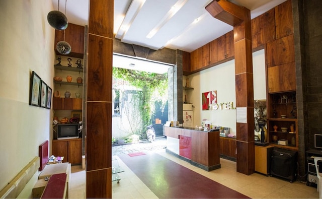 ミン チャウ ホテル