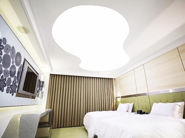 ロイヤル グループ ホテル ホイ ブランチ (御宿商旅後驛館)