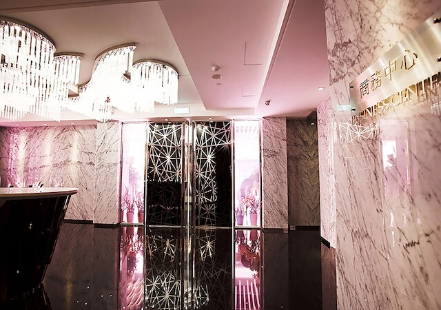 ロイヤル グループ ホテル ホイ ブランチ (御宿商旅後驛館)