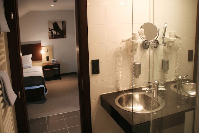 シラー 5 ホテル